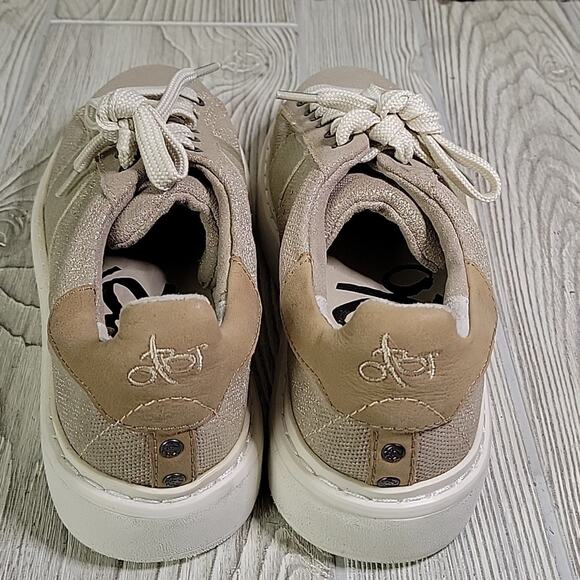 OTBT Normcore Mid Taupe Lace Up Leather Sneakers Womens Size 6.5 NEW - Picture 6 of 14